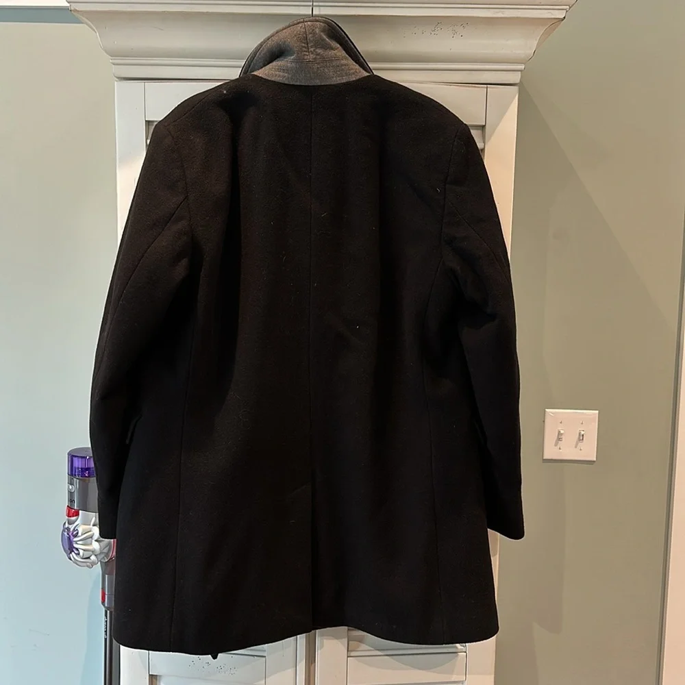 Coat - Picture 5 of 6